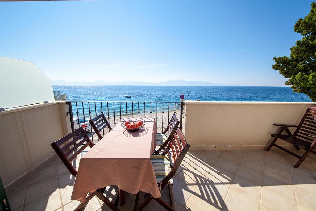 Apartments Plana, Заострог Экстерьер фото
