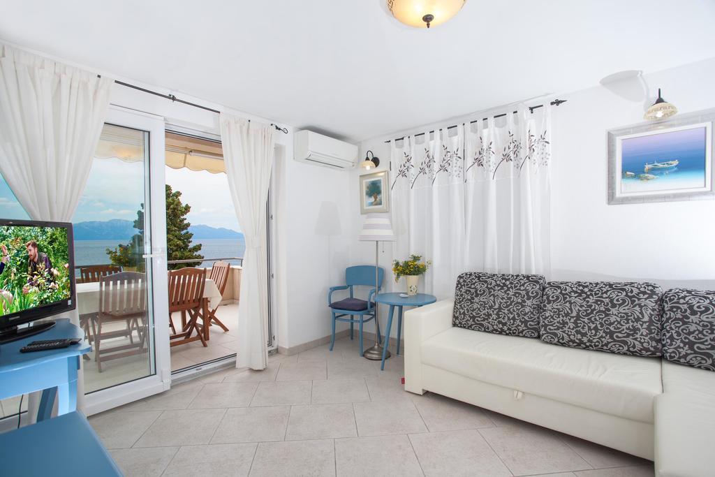 Apartments Plana, Заострог Экстерьер фото